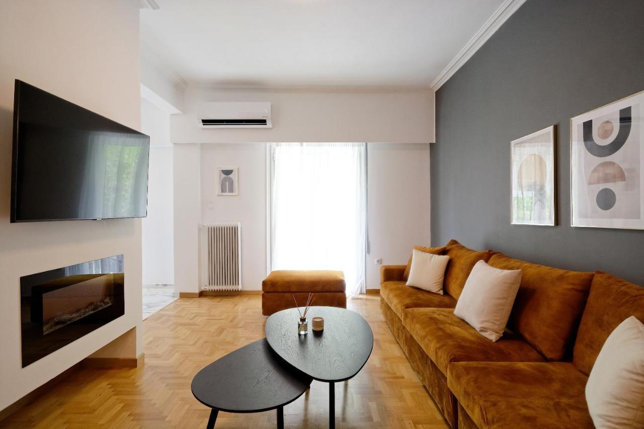Elegant Big Apartment In Athens Center With Balcony 외부 사진