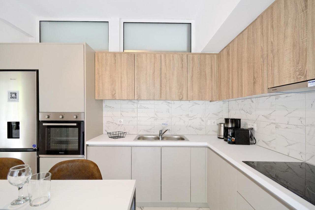 Elegant Big Apartment In Athens Center With Balcony 외부 사진